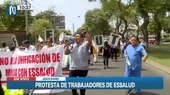 Trabajadores de EsSalud protestan en contra de la unificación con el Minsa - Noticias de entretuits