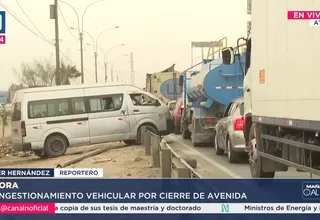 Tráfico vehicular en Ramiro Prialé en sentido a Chosica