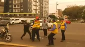 Transportista se agarró a golpes con fiscalizadores de tránsito en Surquillo - Noticias de fiscalizadores