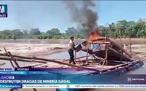 Ucayali: Destruyen cuatro balsas utilizadas para minería ilegal en el río Bajo Aguaytía
