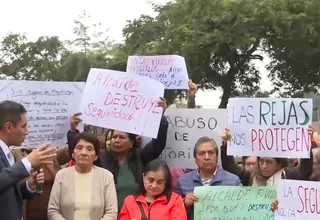Vecinos denuncian retiro de rejas que colocaron por seguridad en Ate 