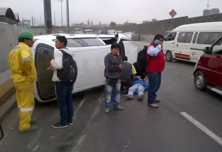 Vía Evitamiento: Accidente vehicular dejó un herido cerca al Puente Santa Rosa