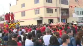[VIDEO] Familiares y amigos despiden a bombero fallecido - Noticias de julio-chavez