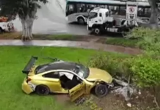 [VIDEO] Miraflores: Conductor intentó darse a la fuga chocar con poste de luz