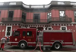 Volvió a incendiarse el techo del Colegio Real de San Marcos 