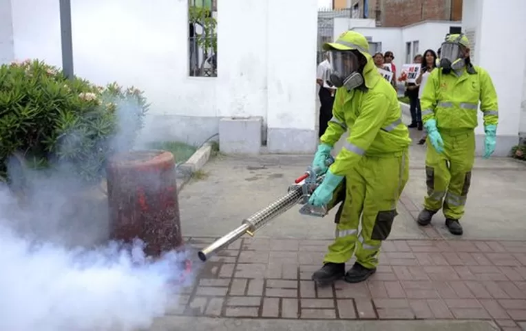 https://cde.canaln.pe/actualidad-zika-delincuentes-se-hacen-pasar-como-fumigadores-municipales-surco-n218993-764x480-248666.jpg