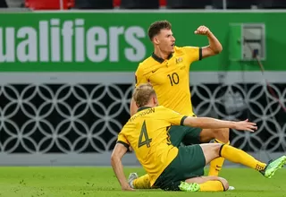 Australia enfrentará a Perú en el repechaje tras vencer 2-1 a EAU