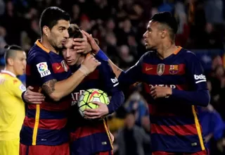 Barcelona goleó 6-0 al Sporting de Gijón y sigue como líder en España