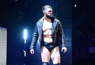 Finn Bálor se volvió a lesionar: sufrió una contusión cerebral en RAW