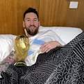 Lionel Messi durmió con la Copa del Mundo tras llegar a Argentina