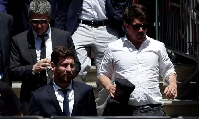 Lionel Messi Llegó Al Juicio En Barcelona En Medio De Insultos Canal N 8592