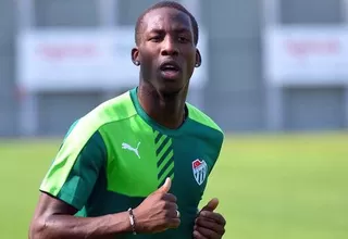 Luis Advíncula destaca en el equipo ideal de la fecha en Turquía