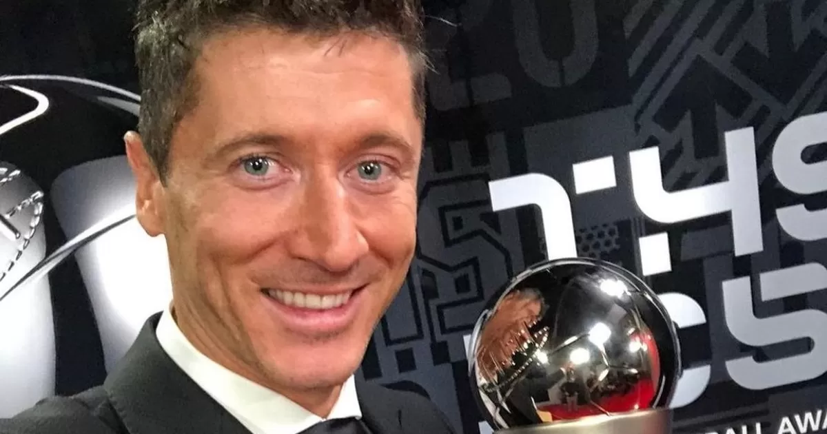 Lewandowski ganó el premio The Best al mejor jugador por segundo año consecutivo