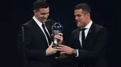 'Dibu' Martínez ganó el premio FIFA The Best a mejor arquero - Noticias de violacion
