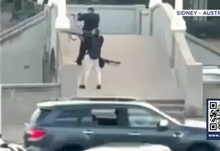 Ataque terrorista deja 16 muertos en playa de Australia