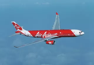 Avión de AirAsia con 161 pasajeros desaparece entre Indonesia y Singapur
