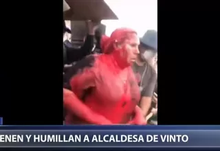 Bolivia: incendiaron Alcaldía de Vinto y humillaron a su alcaldesa hasta que la rescató la Policía