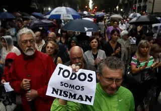 Nisman estaba arrodillado cuando recibió un disparo, según peritos contratados