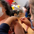 Chile: 1,6 millones de personas sin refuerzo de vacuna COVID-19 tendrán restricciones
