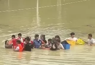 China en alerta máxima por severas inundaciones del tifón Saudel en la provincia de Fujian