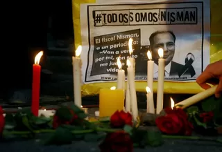 Cientos de personas acompañan el cortejo fúnebre de Alberto Nisman