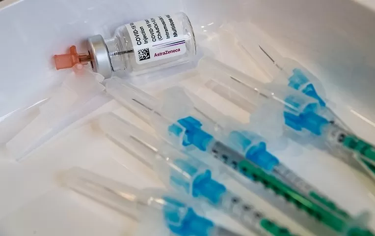 Coronavirus: Fallece noruega que desarrolló trombosis tras recibir primera dosis de vacuna de AstraZeneca Coronavirus: Fallece noruega que desarrolló trombosis tras recibir primera dosis de vacuna de AstraZeneca