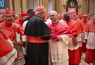 Difunden imágenes inéditas de León XIV tras su elección papal