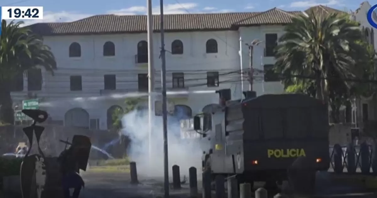Ecuador: Continúa la violencia en noveno día de paro