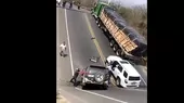 Ecuador: Tres heridos y tres vehículos atrapados en derrumbe de puente vial en Manabí - Noticias de derrumbe