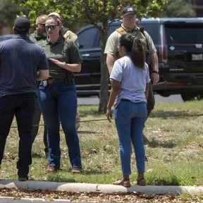 Estados Unidos: Aumenta a 18 menores y tres adultos la cifra de muertos por tiroteo