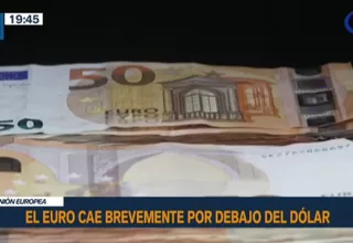 El euro cayó brevemente por debajo del dólar