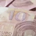 El Euro cayó a su valor más bajo frente al dólar