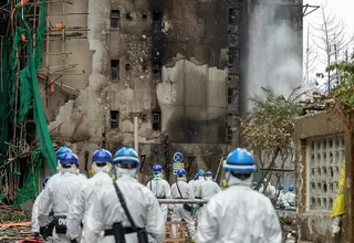 Hong Kong: Catorce detenidos por incendio que dejó 151 muertos en complejo residencial