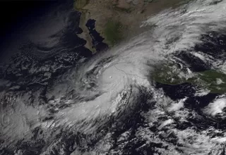 Huracán Patricia tocó tierra en el estado de Jalisco en México