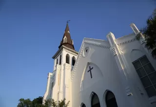 La iglesia Emanuel de Charleston celebra su primer servicio tras la masacre