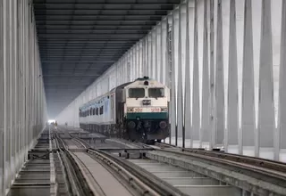 India: 3 jóvenes murieron arrollados por tren cuando se hacían un selfie en las vías