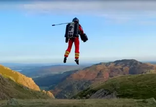 Inglaterra: Socorristas prueban traje volador que les permite salvar vidas