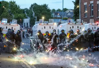 Irlanda del Norte: disturbios dejan 30 policías heridos