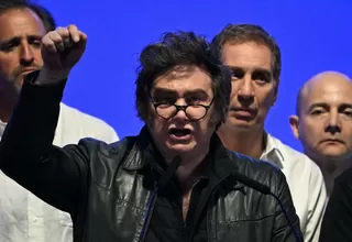 Javier Milei promete cambios y cierra campaña en medio de crisis