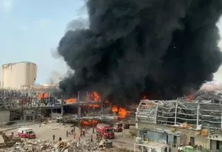 Beirut: Se registra gran incendio en el puerto un mes después de la devastadora explosión