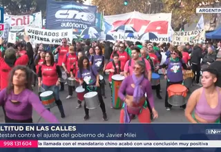 Protesta masiva frente al Congreso argentino por rechazo a políticas de Javier Milei