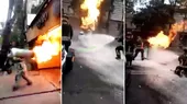 México: Bombero carga tanque de gas en llamas para evitar explosión en restaurante - Noticias de explosion