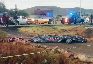 México: Encuentran 14 cuerpos en carretera del estado de Zacatecas