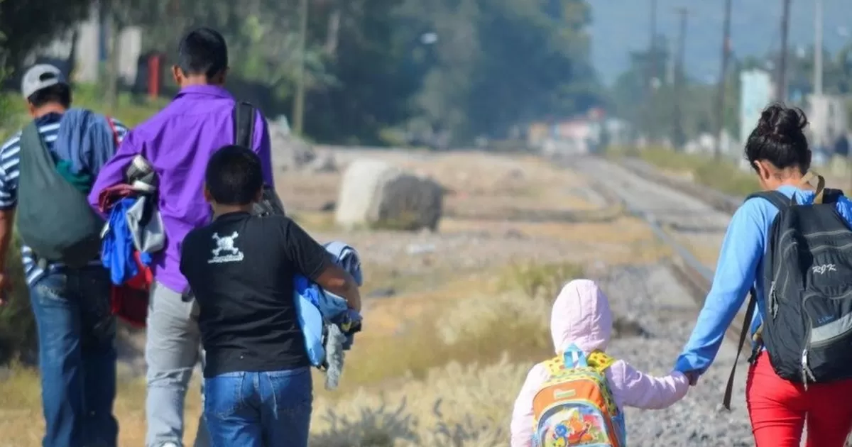 México: Nueva caravana de migrantes camina rumbo a Estados Unidos