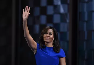 Michelle Obama conmueve a Convención Demócrata con apoyo a Clinton