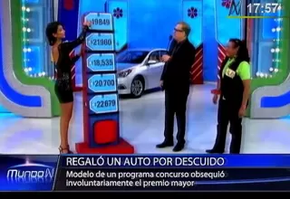 Modelo regaló un auto por descuido
