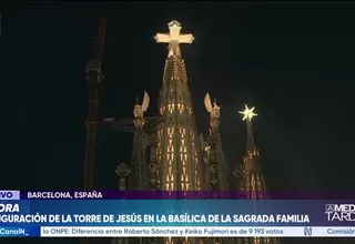 El papa León XIV bendijo la torre de Jesús de la Sagrada Familia