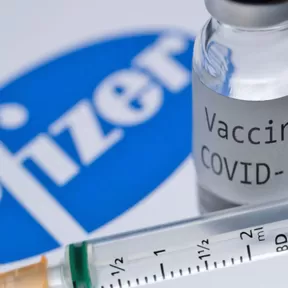 Pfizer ofrecerá vacunas a precio de costo a 45 países