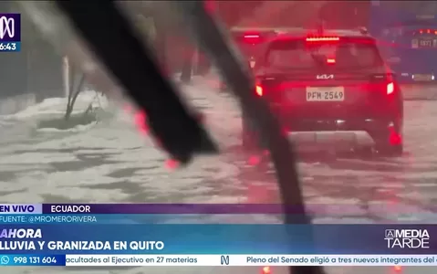 Quito registra fuerte lluvia con granizo este jueves por la tarde