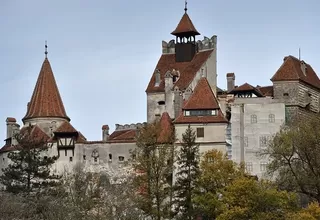 Castillo de Drácula se convirtió en centro de vacunación contra el coronavirus